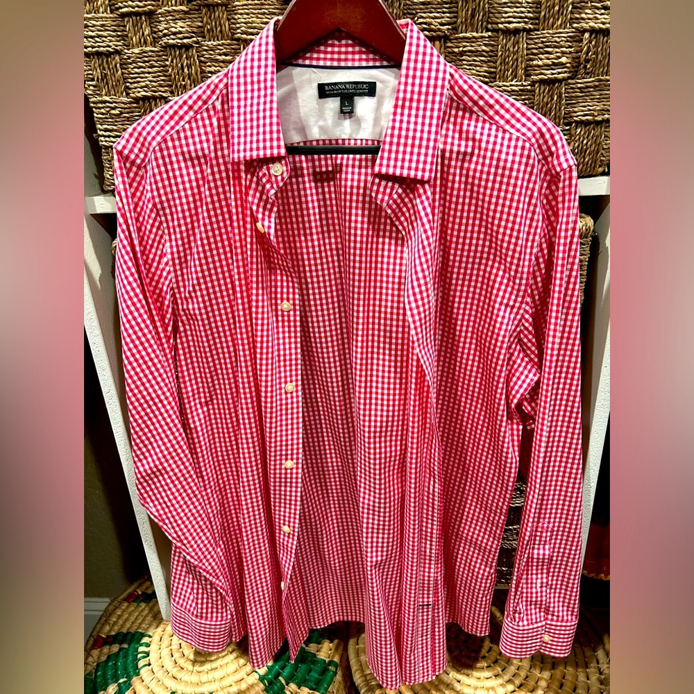 Banana Republic men’s large red checkered “picnic table” long sleeve shirt